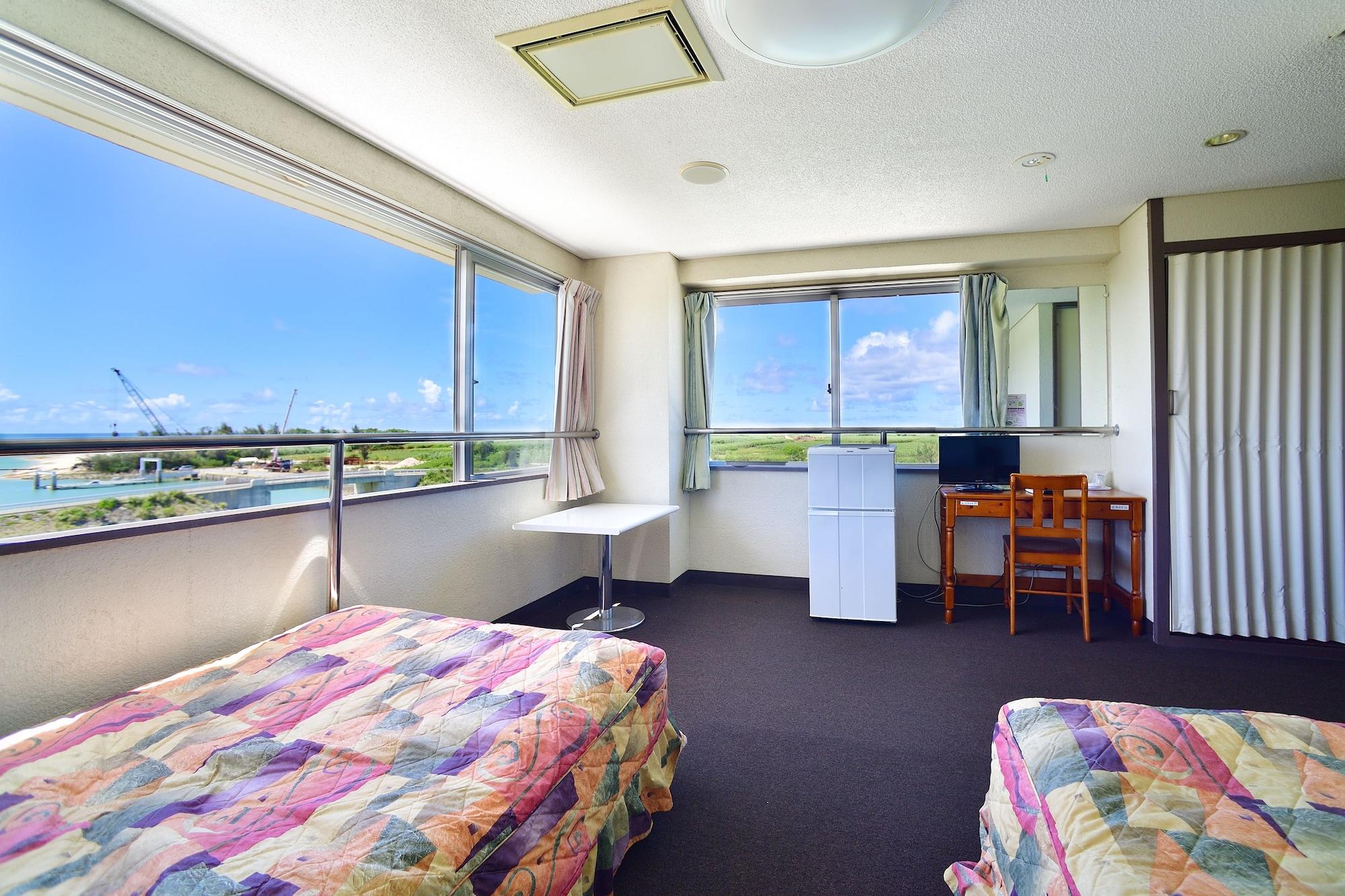 Hotel South Island Miyakojima  Екстериор снимка